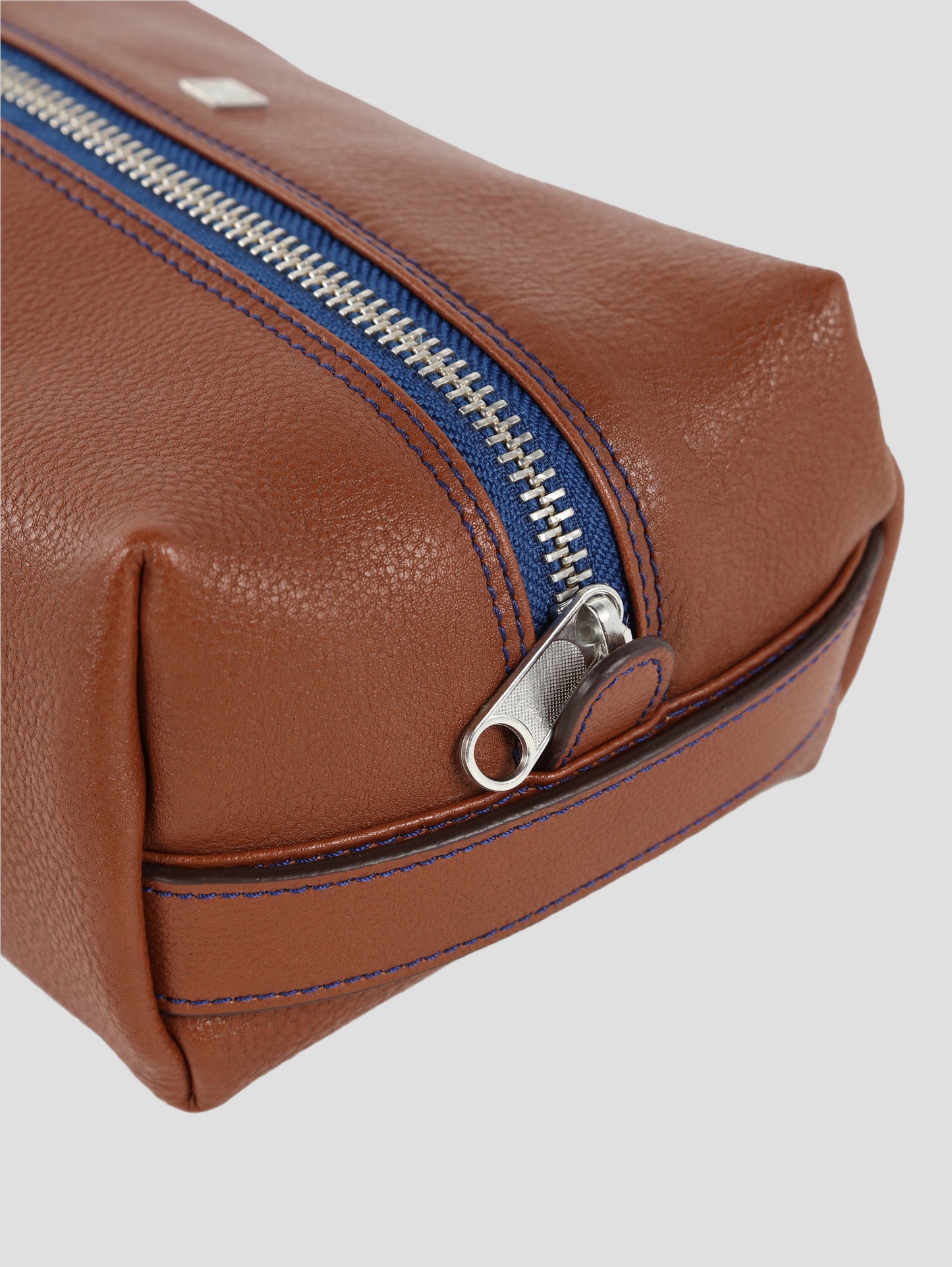 HammerAwl Genuine Leather Tan Travel Toiletry Bag - Details