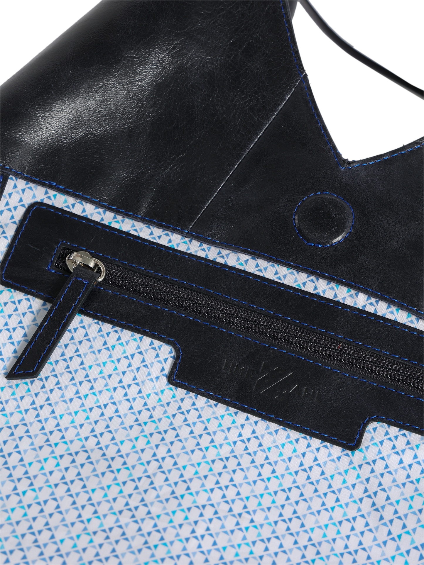 HammerAwl Midnight Blue Genuine Leather V shoulder bag - Lining