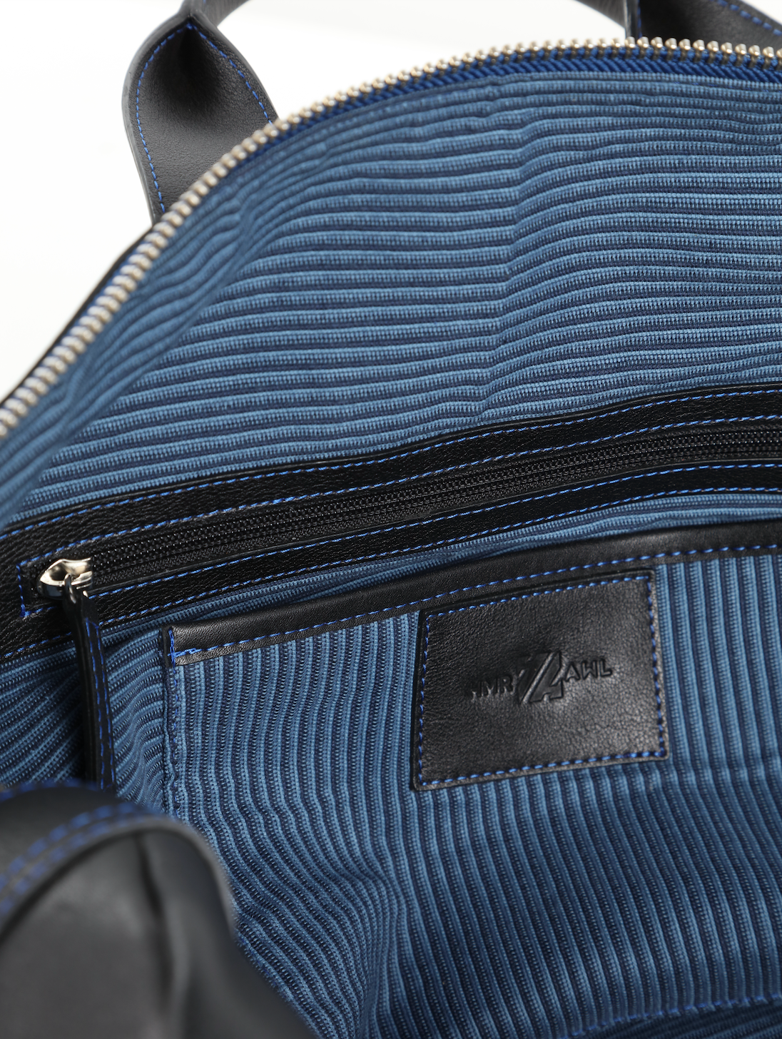 HammerAwl Genuine Leather Black Urban Travel Bag - Lining