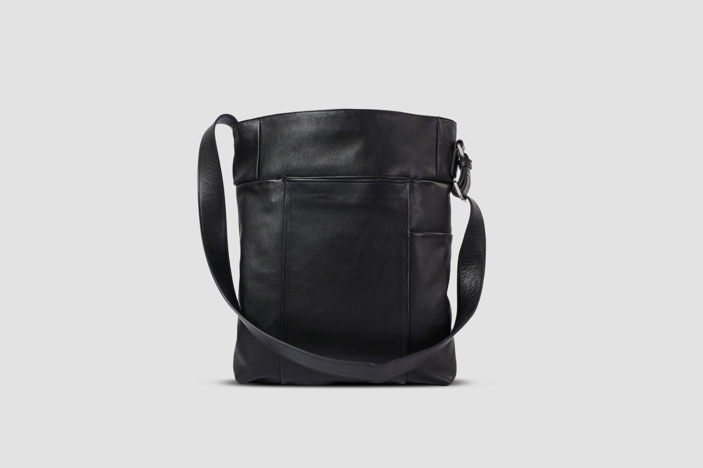 HammerAwl Black Leather Shoulder bag back view